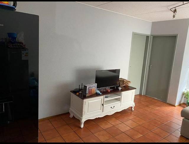 3 BEDROOM APARTMENT FOR SALE IN WESTDENE